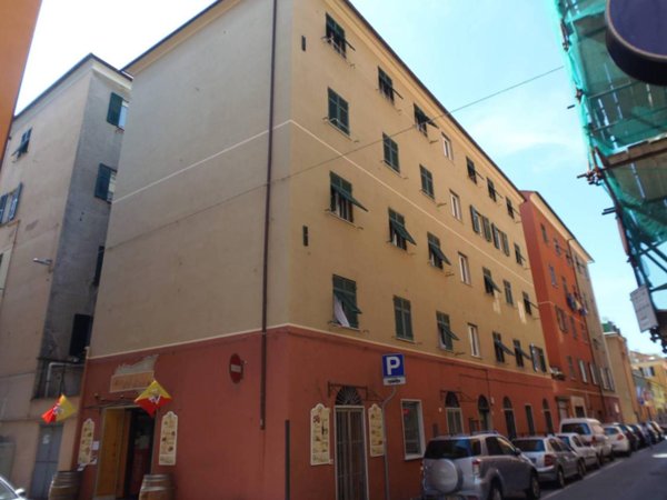 appartamento in vendita a Genova in zona Sestri Ponente