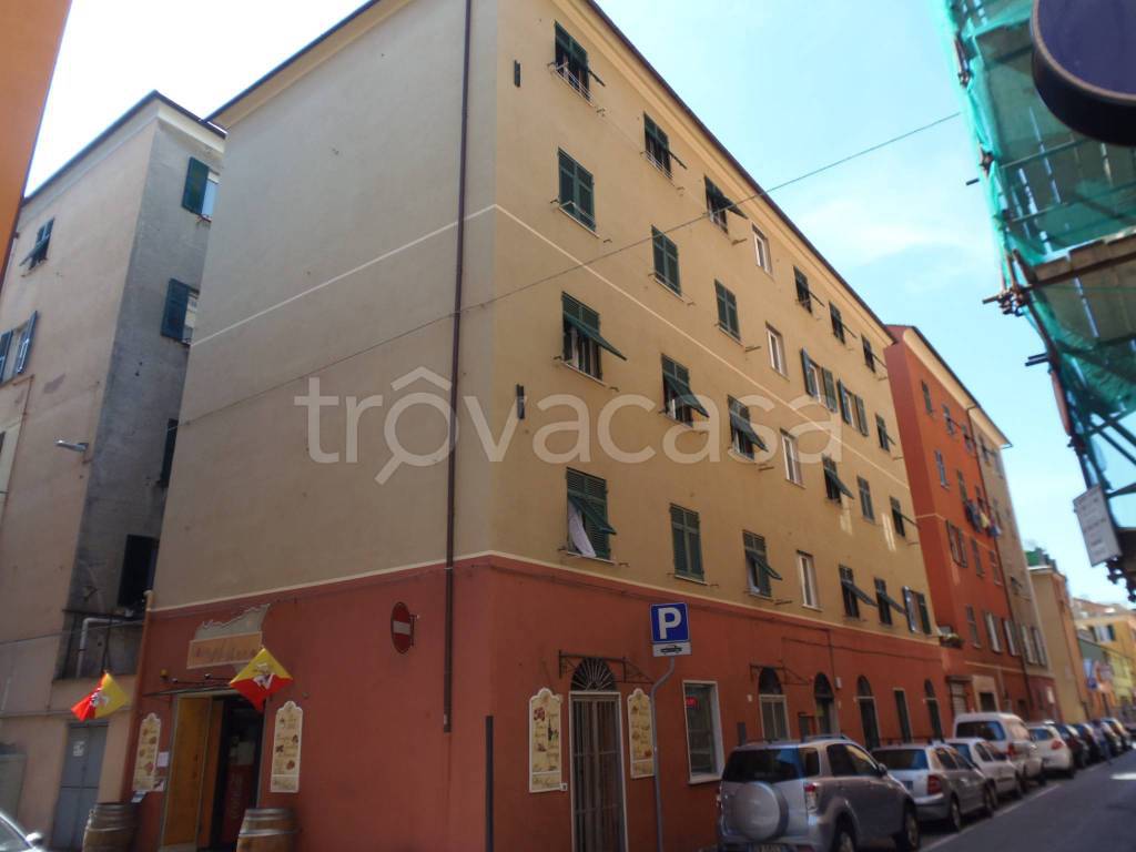 appartamento in vendita a Genova in zona Sestri Ponente