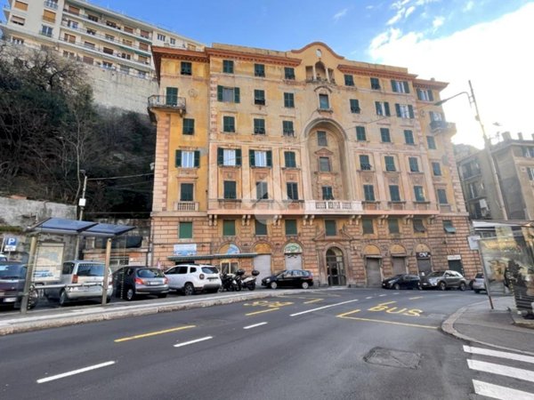 appartamento in vendita a Genova in zona DiNegro