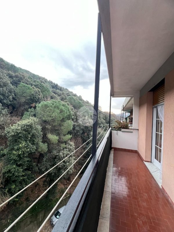appartamento in vendita a Genova in zona Staglieno
