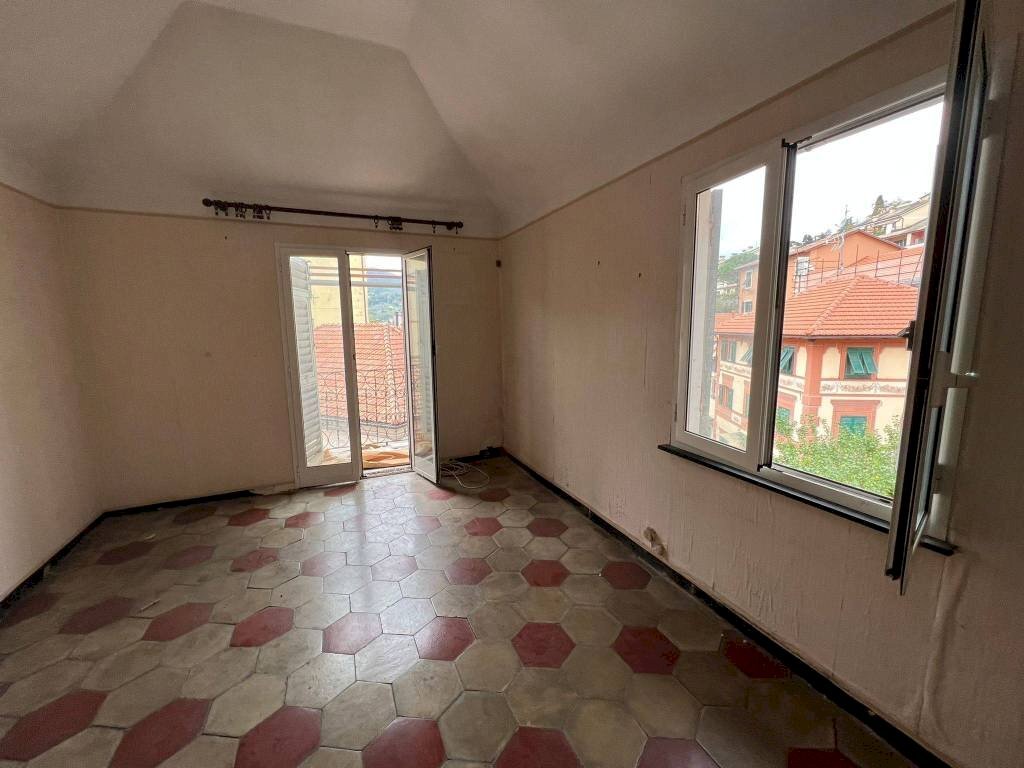 appartamento in vendita a Genova in zona Struppa