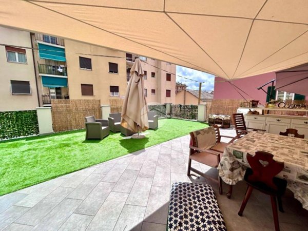 appartamento in vendita a Genova in zona Sestri Ponente