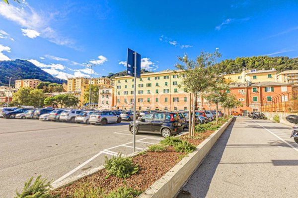 appartamento in vendita a Genova in zona Voltri