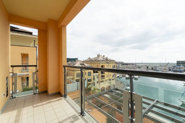 appartamento in vendita a Genova in zona Sestri Ponente