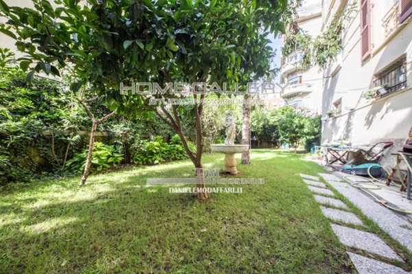 appartamento in vendita a Genova in zona Albaro