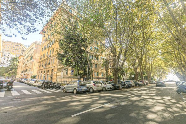 appartamento in vendita a Genova in zona Foce