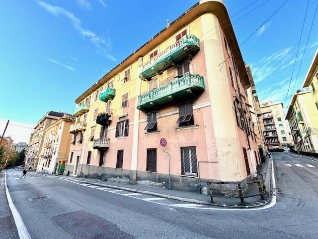 appartamento in vendita a Genova in zona Sampierdarena