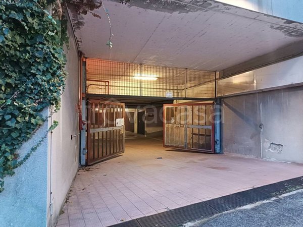ufficio in vendita a Genova in zona Sturla