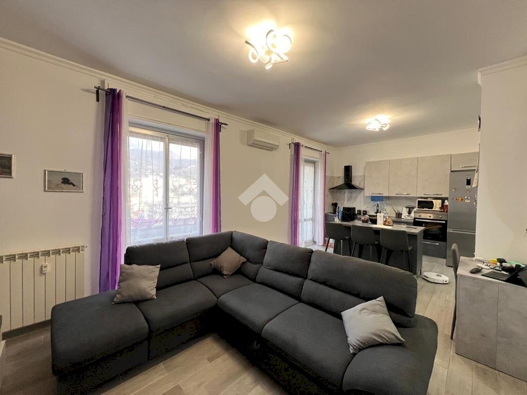appartamento in vendita a Genova in zona Quezzi