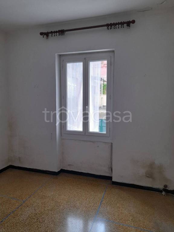 appartamento in vendita a Genova in zona Sestri Ponente