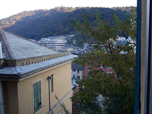 appartamento in vendita a Genova in zona Quezzi