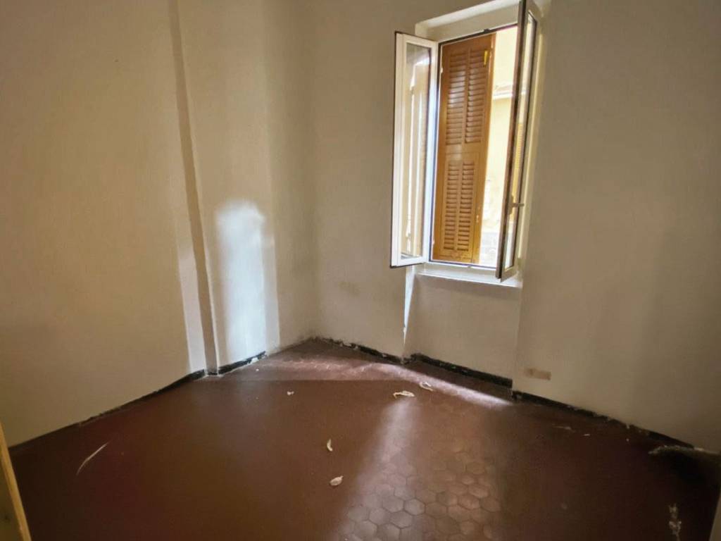 appartamento in vendita a Genova in zona Lagaccio / Granarolo