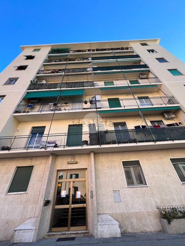 appartamento in vendita a Genova in zona Staglieno