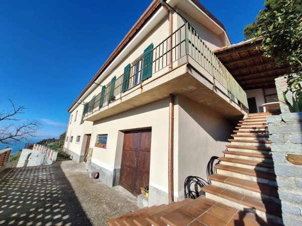 casa indipendente in vendita a Genova in zona Nervi