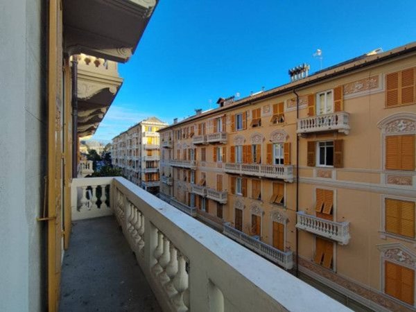 appartamento in vendita a Genova in zona Pegli