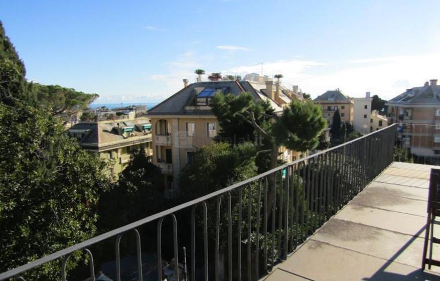 appartamento in vendita a Genova in zona Albaro