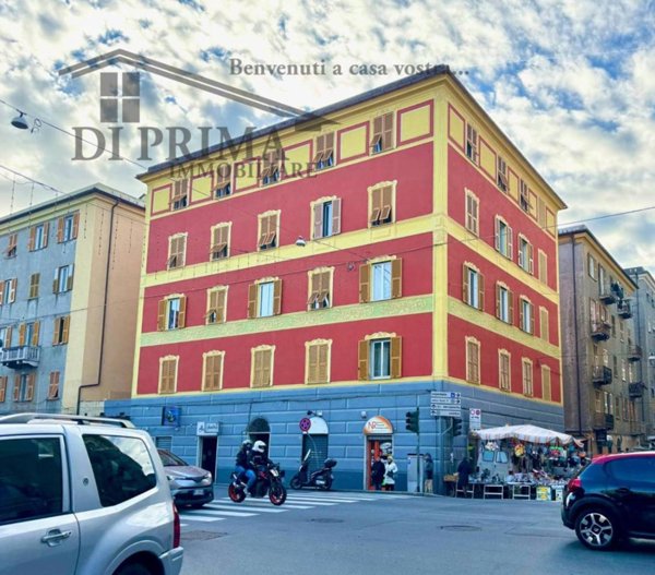 appartamento in vendita a Genova in zona Sestri Ponente