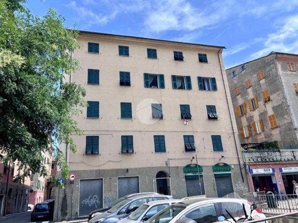 appartamento in vendita a Genova in zona Sestri Ponente