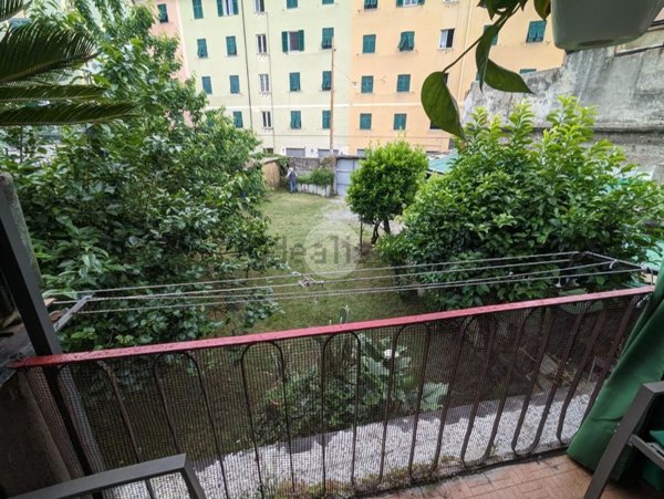 appartamento in vendita a Genova in zona Certosa