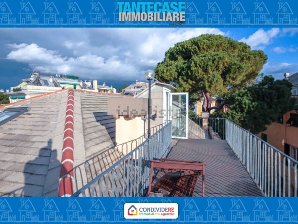 casa indipendente in vendita a Genova in zona Albaro
