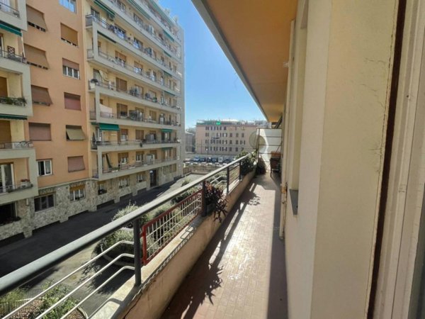 appartamento in vendita a Genova in zona Pegli