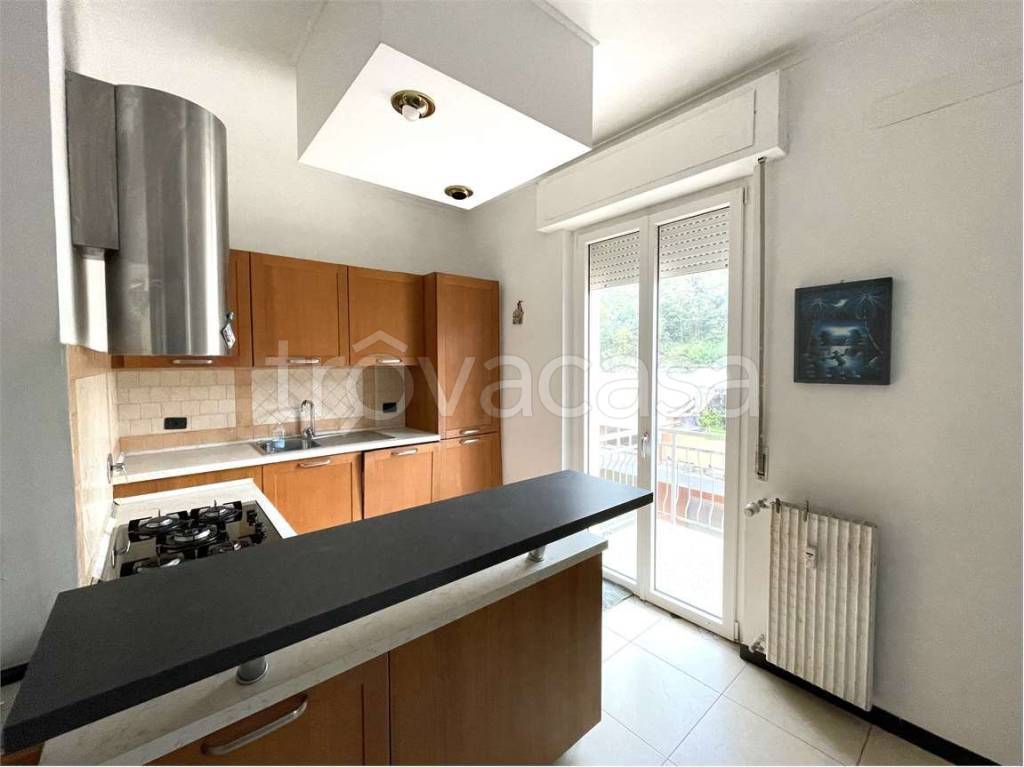 appartamento in vendita a Genova in zona Certosa