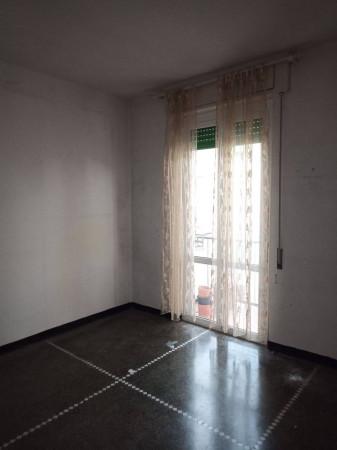 appartamento in vendita a Genova in zona Sestri Ponente