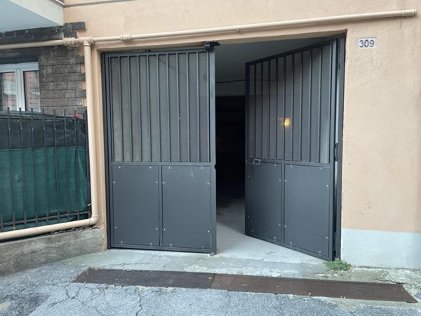 appartamento in vendita a Genova in zona Marassi