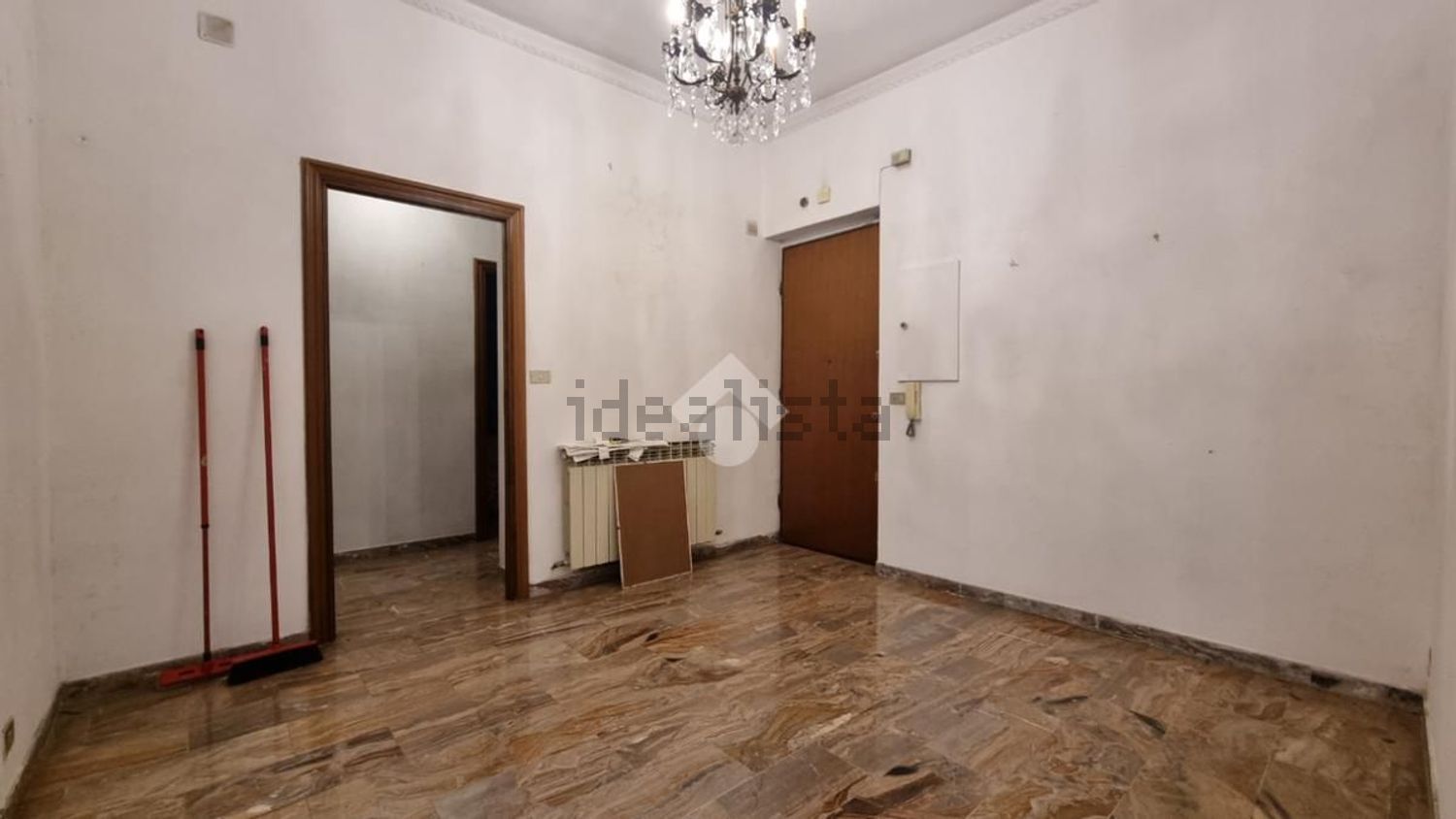 appartamento in vendita a Genova in zona Marassi