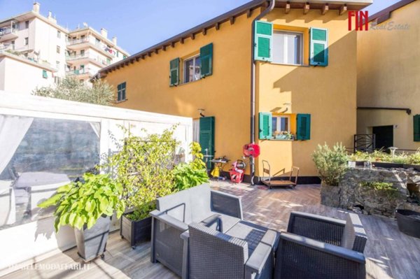 casa indipendente in vendita a Genova in zona Struppa