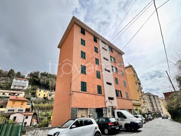 appartamento in vendita a Genova in zona Sestri Ponente
