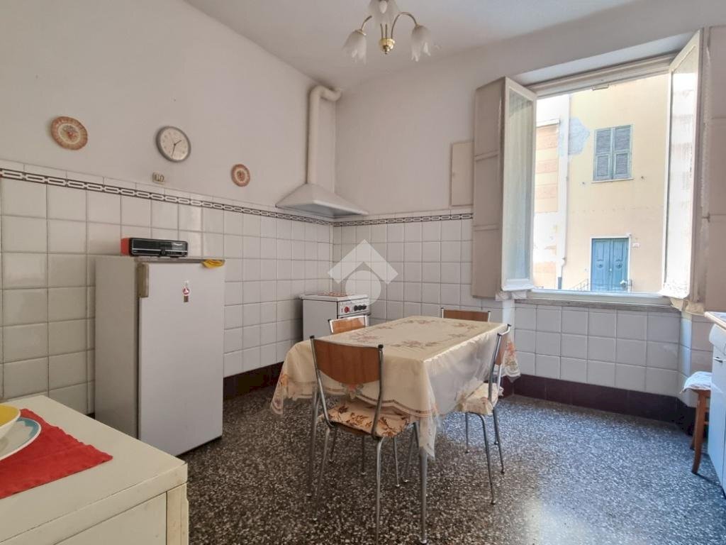 appartamento in vendita a Genova in zona Marassi