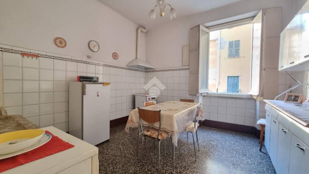 appartamento in vendita a Genova in zona Marassi