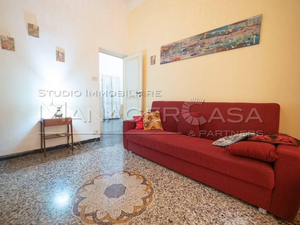 appartamento in vendita a Genova in zona Carignano