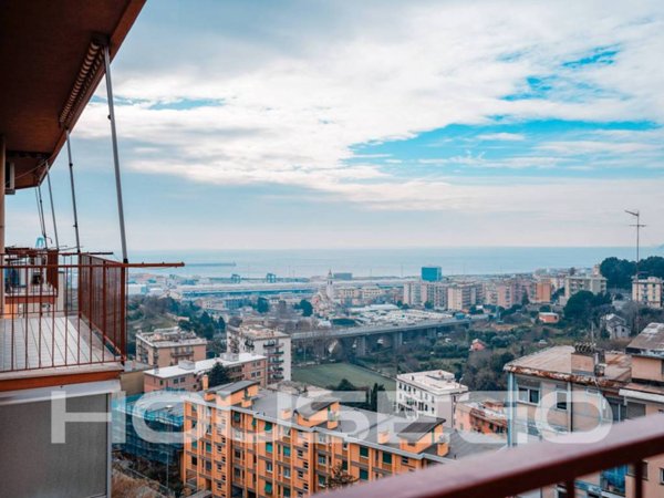 appartamento in vendita a Genova in zona Palmaro / Pra'