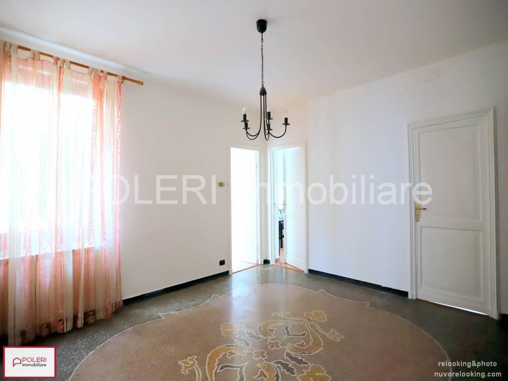 appartamento in vendita a Genova in zona Certosa