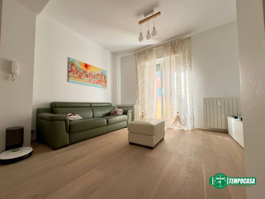 appartamento in vendita a Genova in zona Sestri Ponente