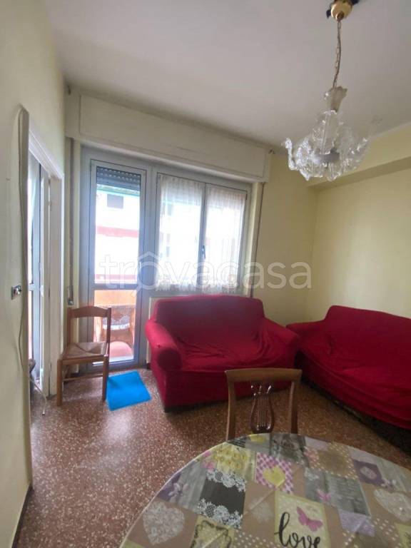 appartamento in vendita a Genova in zona Sestri Ponente