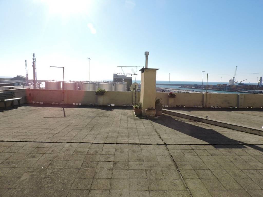 appartamento in vendita a Genova in zona Sampierdarena