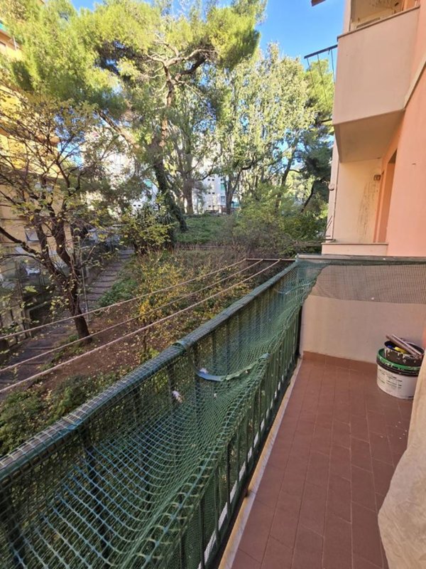 appartamento in vendita a Genova in zona Sestri Ponente