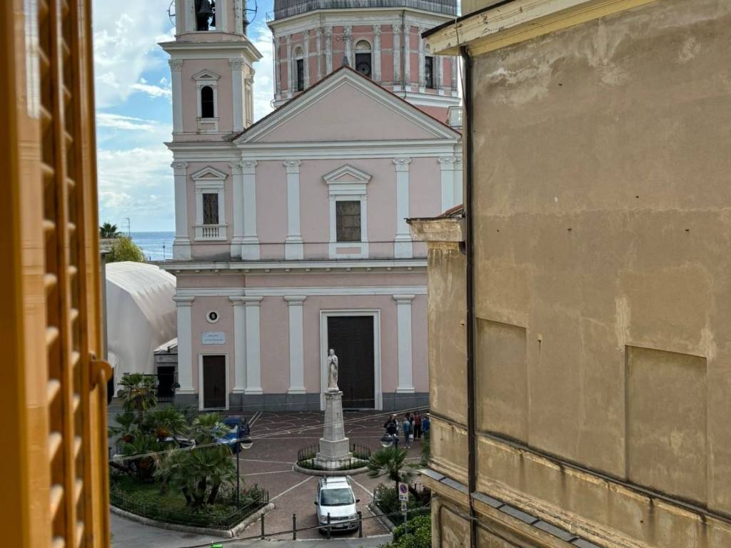 appartamento in vendita a Genova in zona Pegli