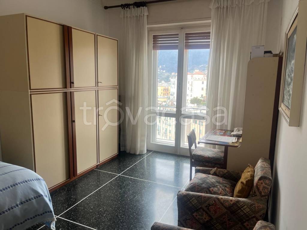 appartamento in vendita a Genova in zona Rivarolo