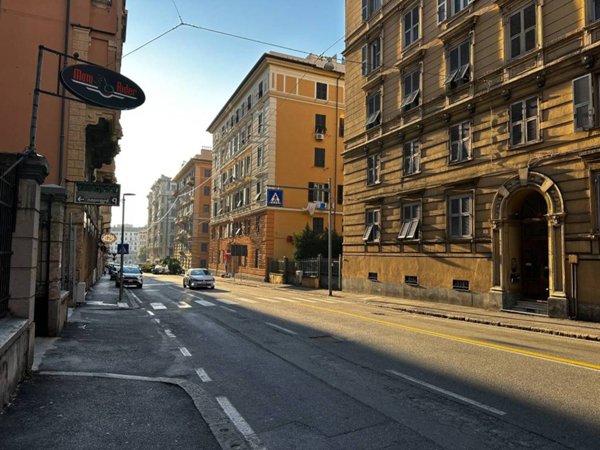 appartamento in vendita a Genova in zona Foce