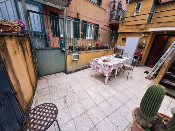 casa indipendente in vendita a Genova in zona Staglieno