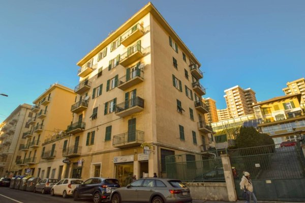 appartamento in vendita a Genova in zona Voltri