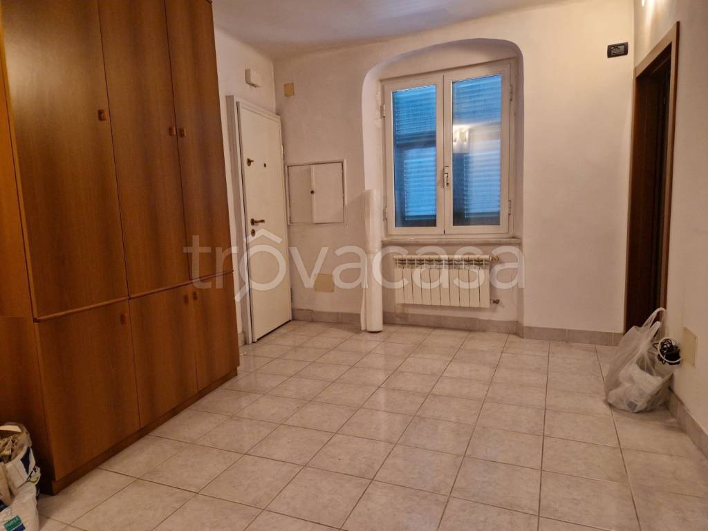 appartamento in vendita a Genova in zona Rivarolo