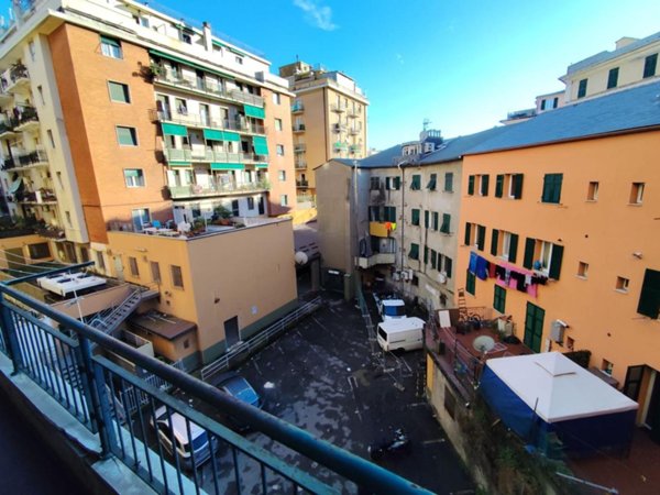 appartamento in vendita a Genova in zona Sampierdarena