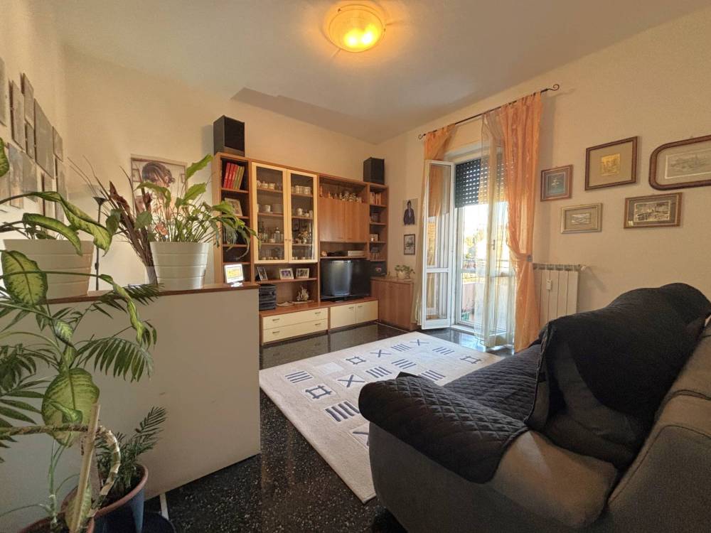 appartamento in vendita a Genova in zona Oregina