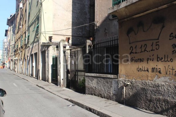 locale di sgombero in vendita a Genova in zona Cornigliano