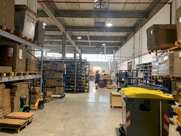 locale di sgombero in vendita a Genova in zona Molassana